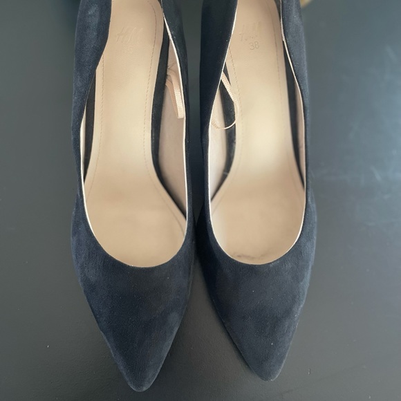 H&M Black Suede Short Heels - Picture 4 of 10